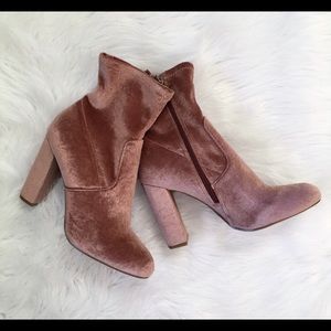 Steve Madden Light Pink Velvet Booties